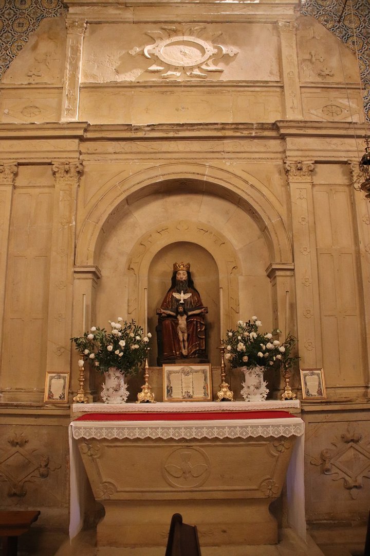 Imagem da Santíssima Trindade de estilo Renascentista