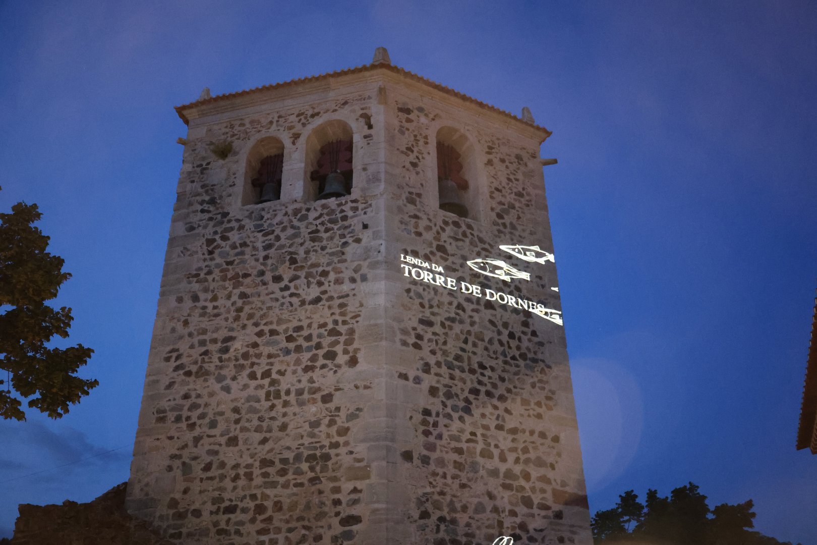 A icónica Torre Templária de Dornes oferece ao público uma experiência imersiva de vídeo mapping