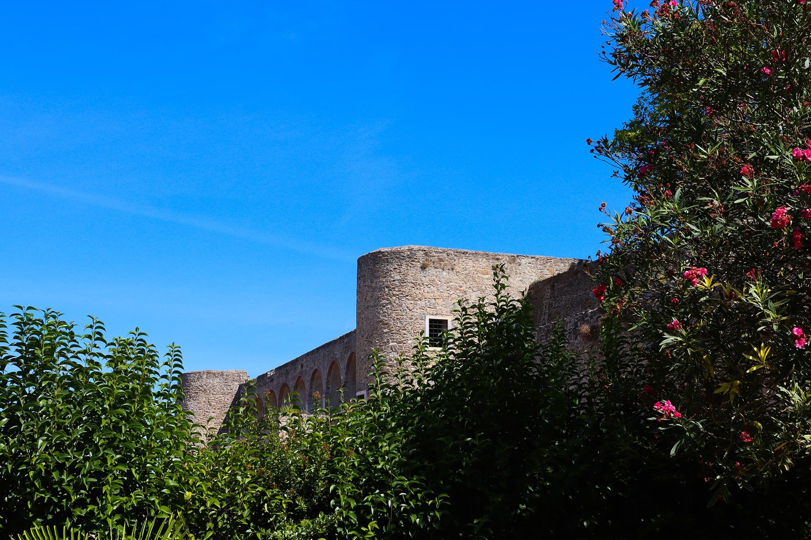 Torreões e canhoeiras do castelo/fortaleza de Abrantes